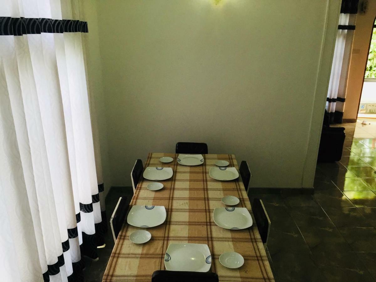 Ivana Homestay แคนดี้ ภายนอก รูปภาพ