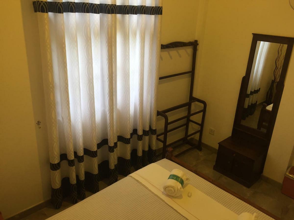 Ivana Homestay แคนดี้ ภายนอก รูปภาพ