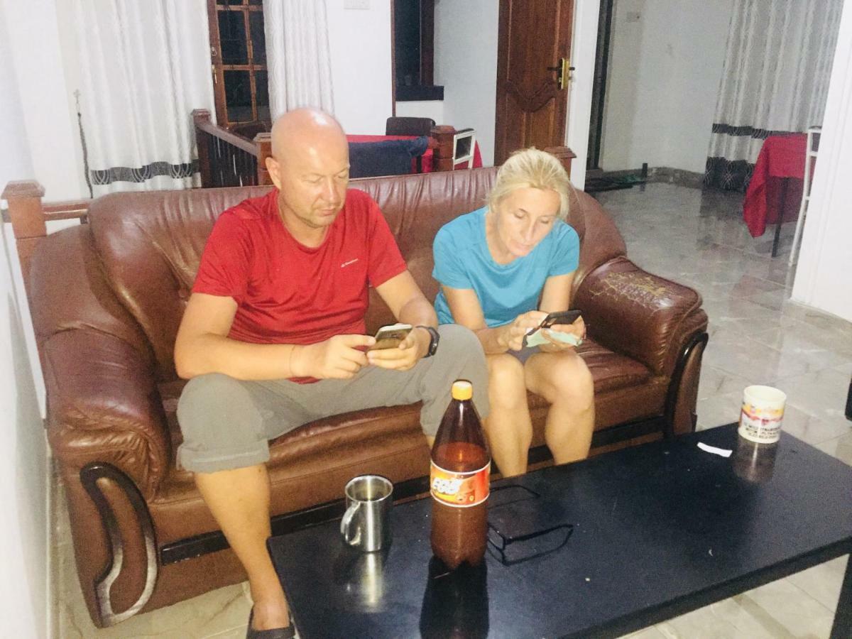 Ivana Homestay แคนดี้ ภายนอก รูปภาพ