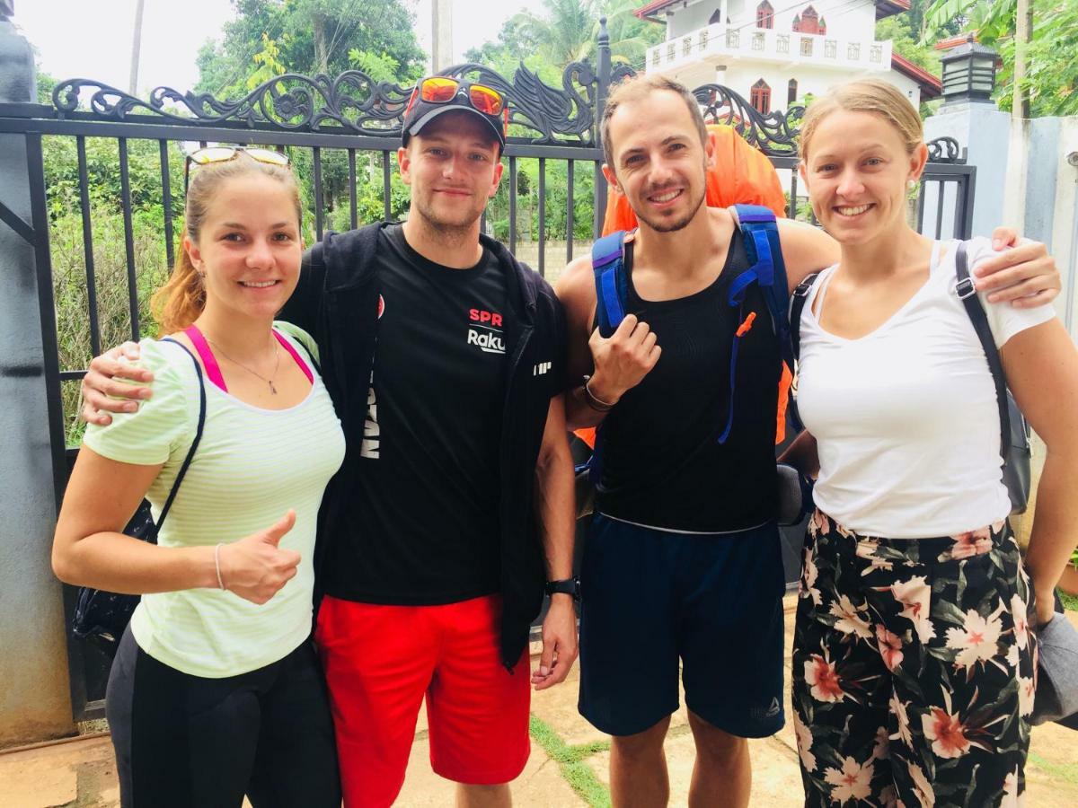 Ivana Homestay แคนดี้ ภายนอก รูปภาพ